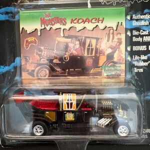MUNSTERS Koach 1999 Die-cast. Johnny Lightning Frightning Lightnings 1:64.